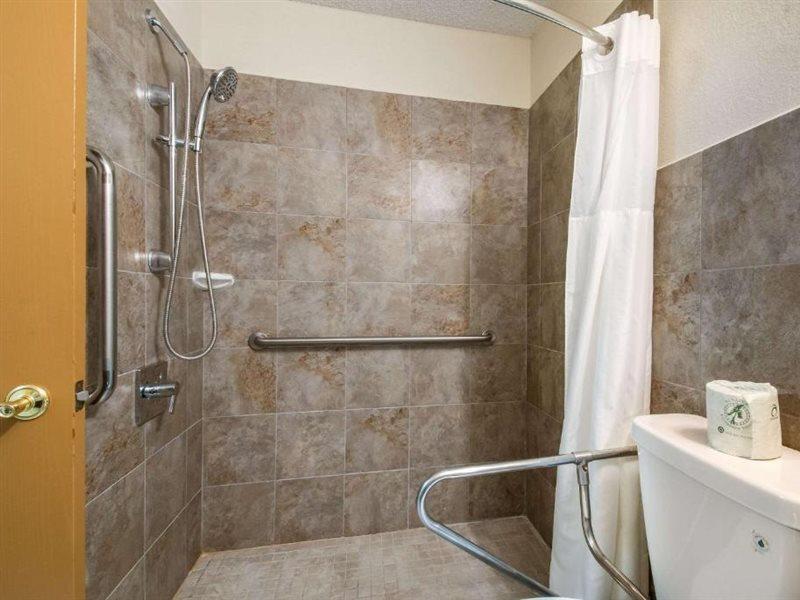 Quality Inn Bloomsburg Buitenkant foto