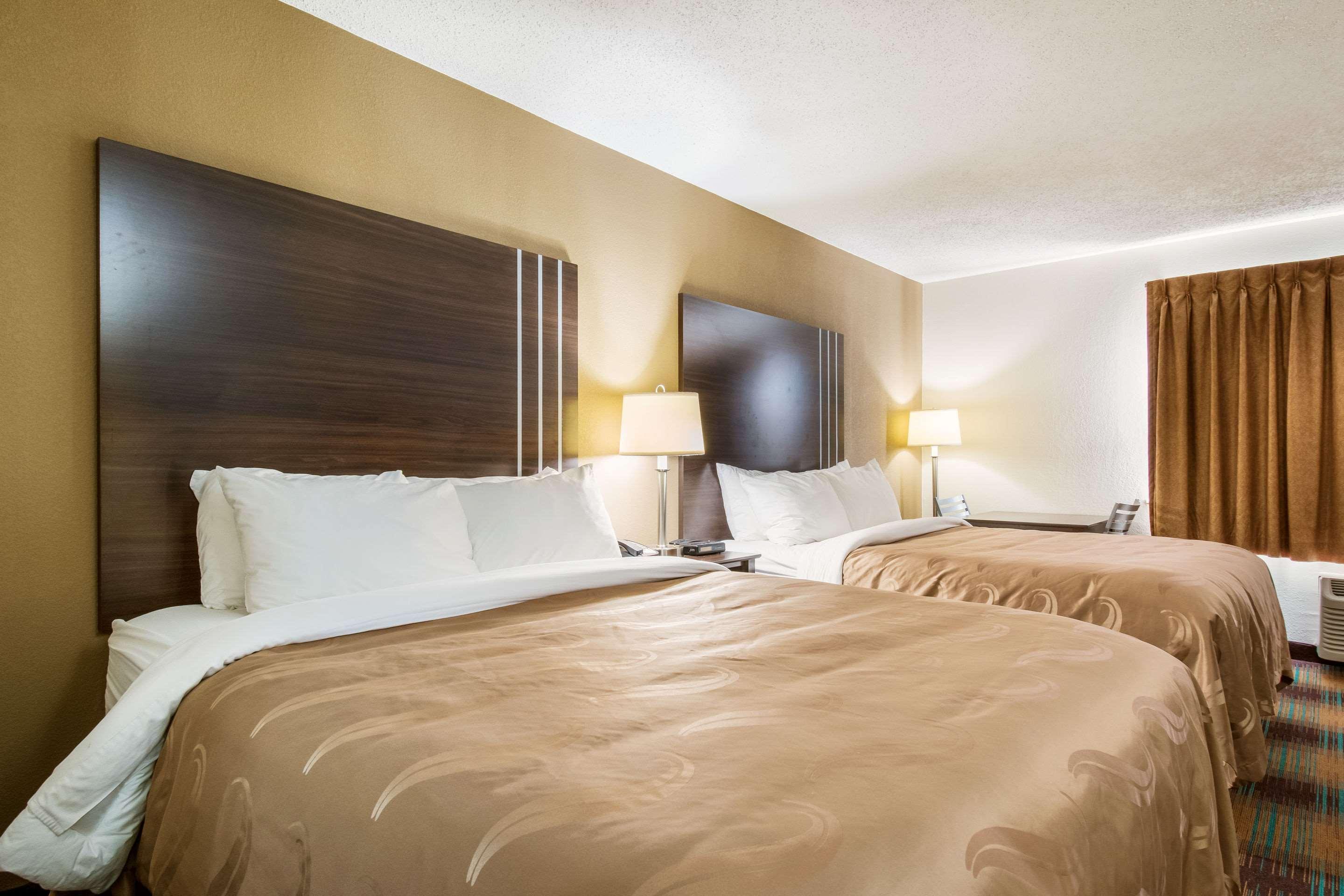 Quality Inn Bloomsburg Buitenkant foto