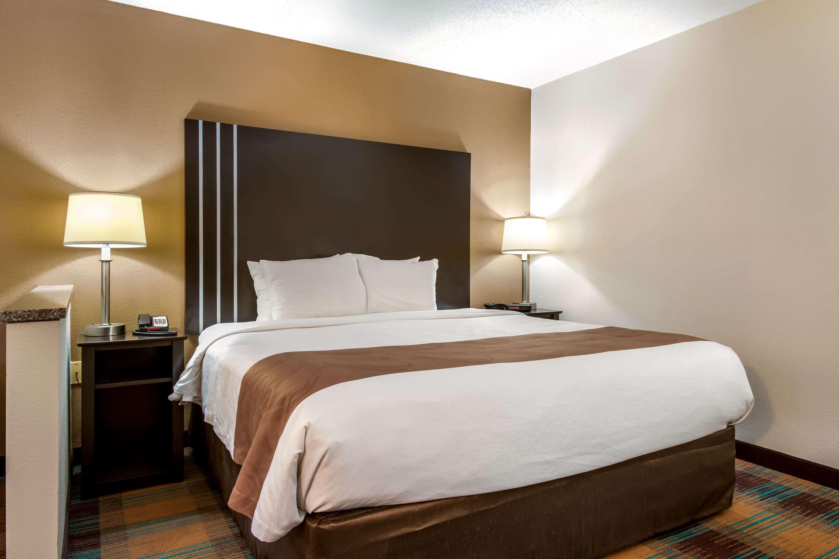 Quality Inn Bloomsburg Buitenkant foto