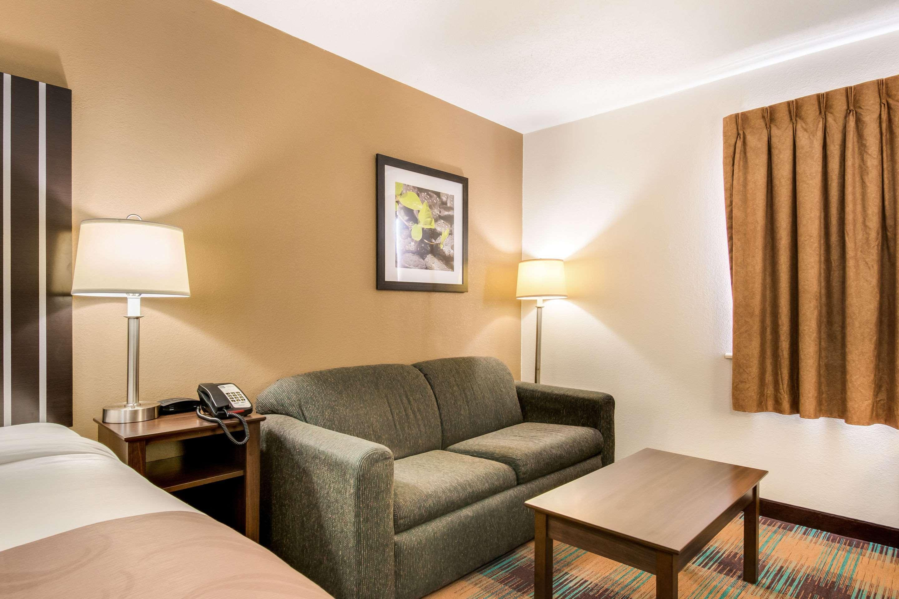 Quality Inn Bloomsburg Buitenkant foto