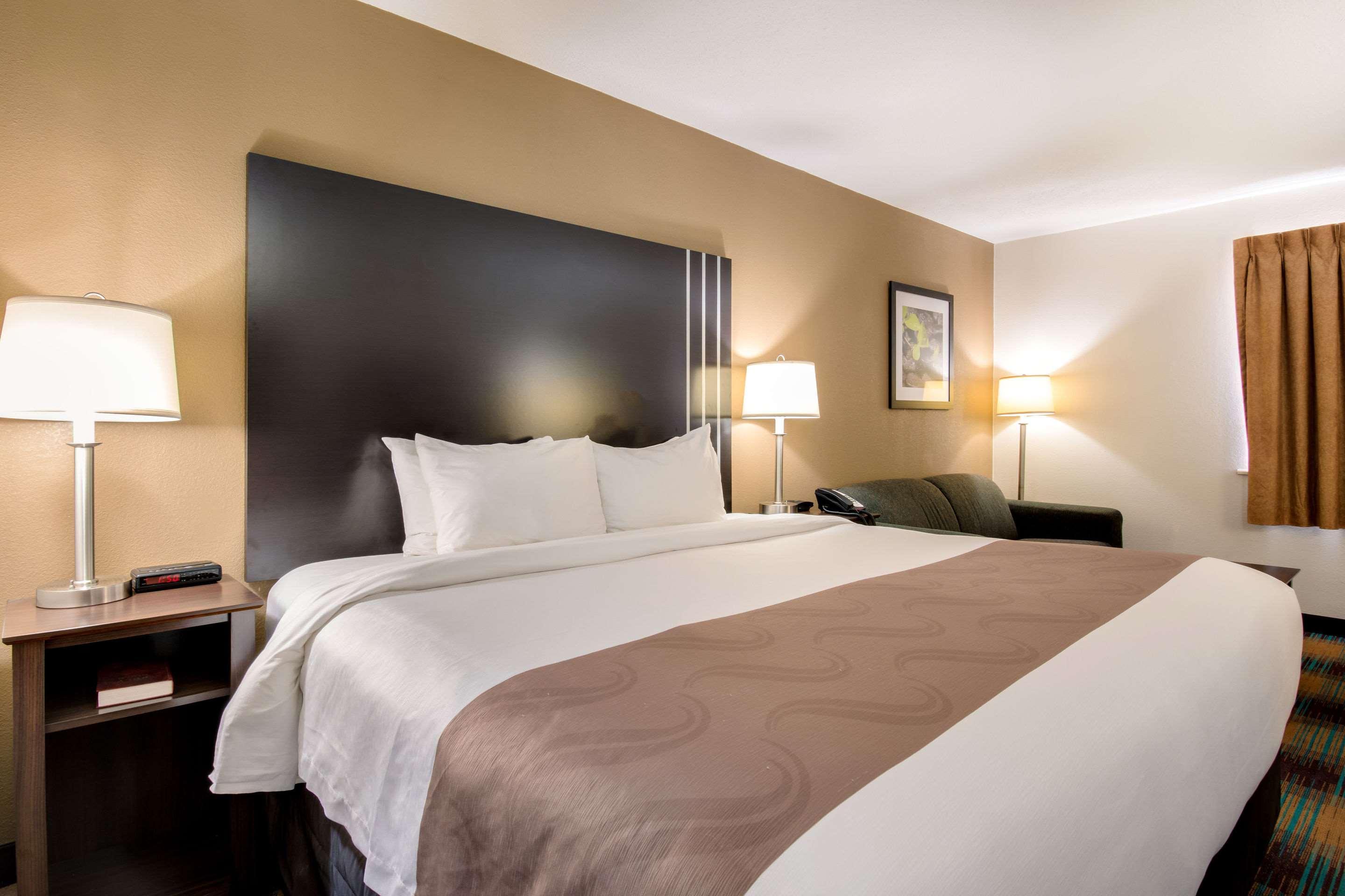 Quality Inn Bloomsburg Buitenkant foto