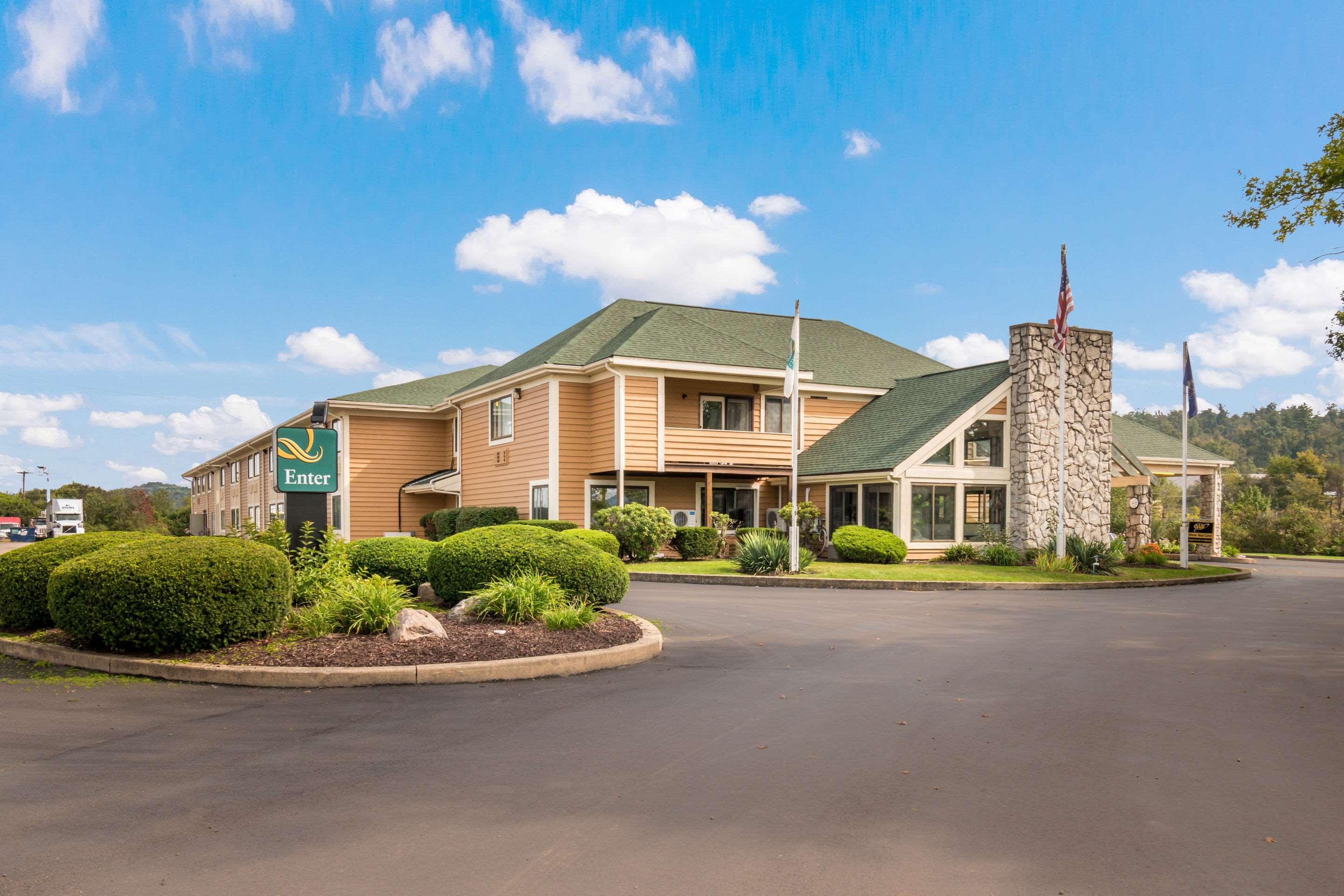 Quality Inn Bloomsburg Buitenkant foto