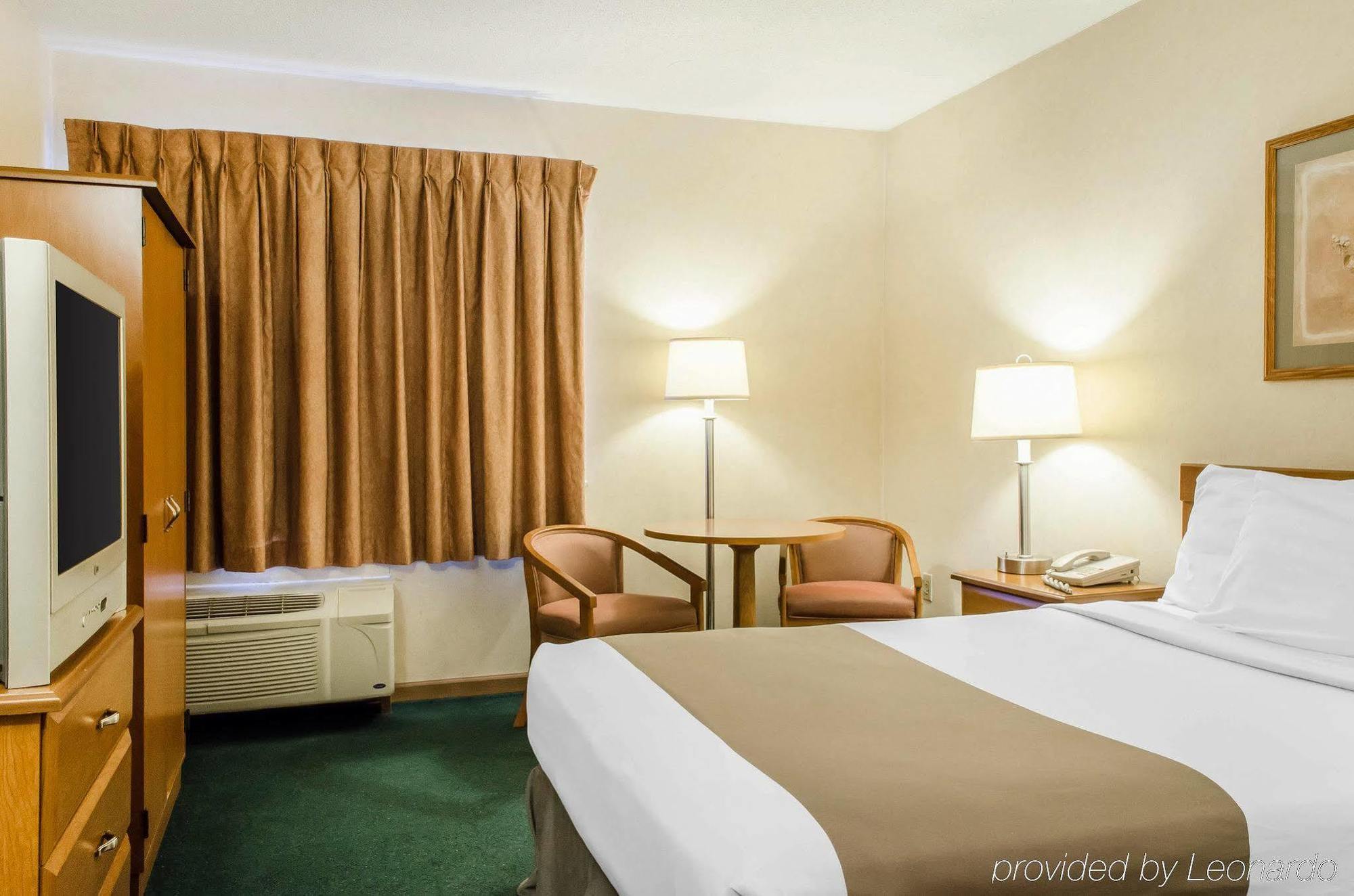 Quality Inn Bloomsburg Buitenkant foto