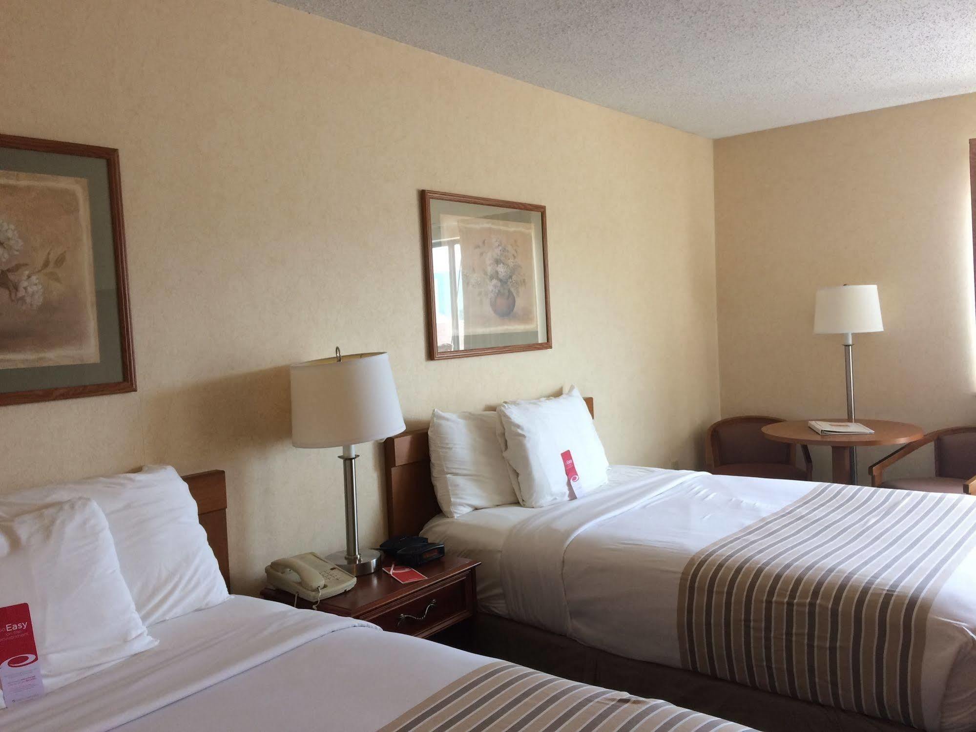 Quality Inn Bloomsburg Buitenkant foto